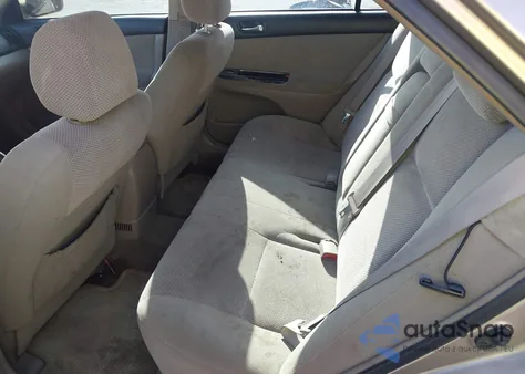 2004 Toyota Camry Se z USA, uszkodzony, nr VIN 4T1BE32K94U826494